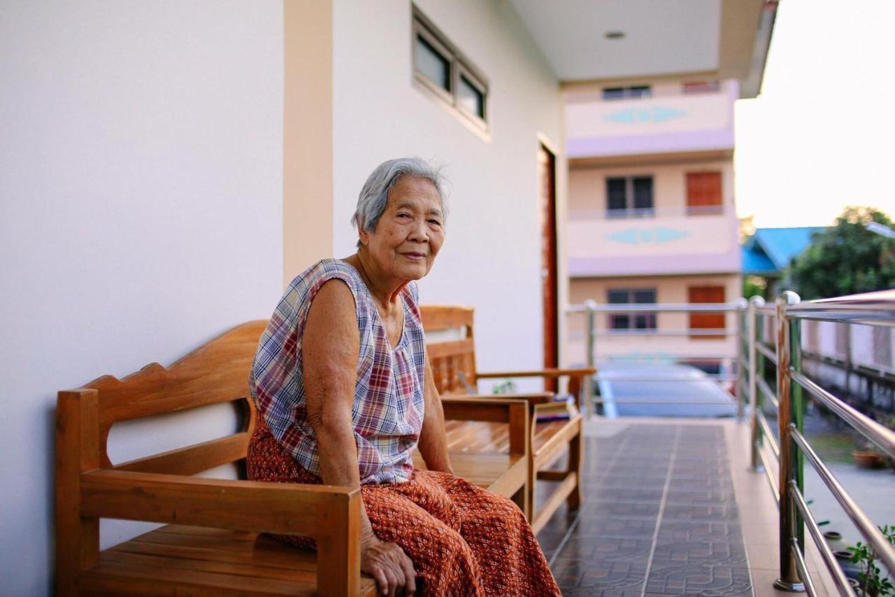 Onvara Place Otel Phra Nakhon Si Ayutthaya Dış mekan fotoğraf