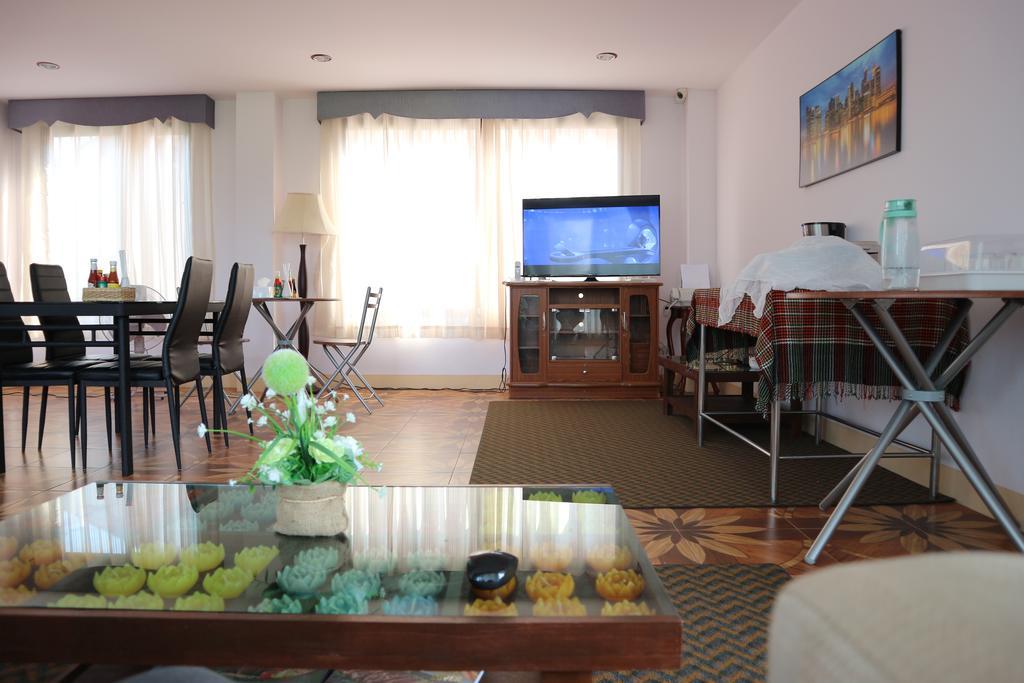 Onvara Place Otel Phra Nakhon Si Ayutthaya Dış mekan fotoğraf